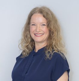 Marianne Lowe